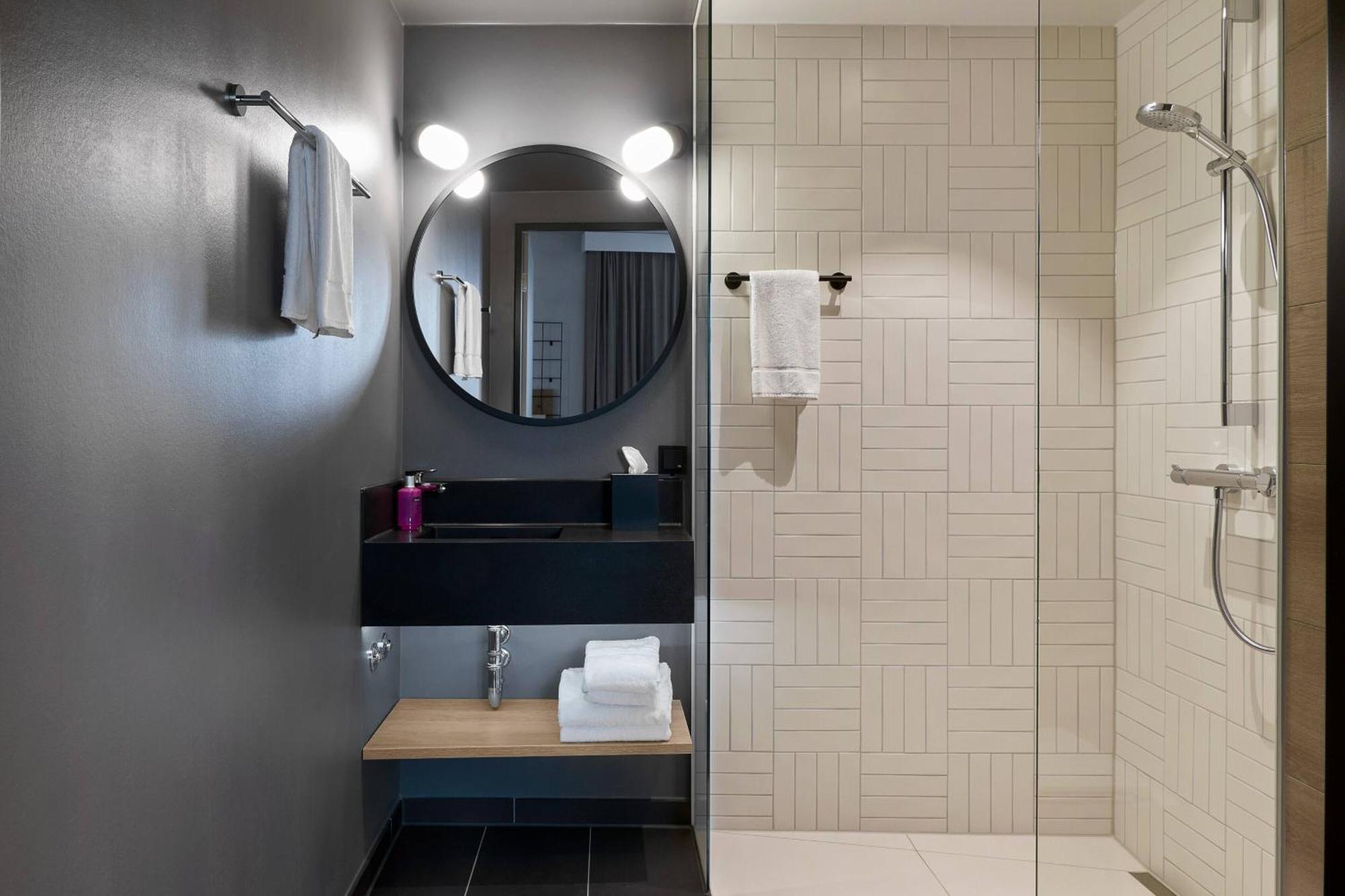 Moxy Bonn Airport 3* Keulen