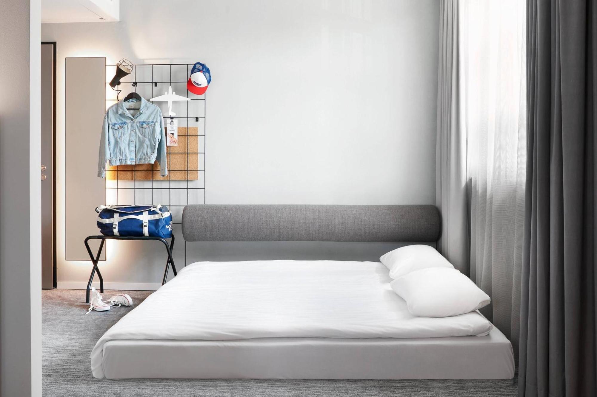 Hotel Moxy Bonn Airport Keulen